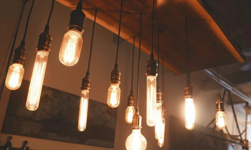 Νέα τιμολόγια ρεύματος: Τι αλλάζει από 1η Ιανουαρίου